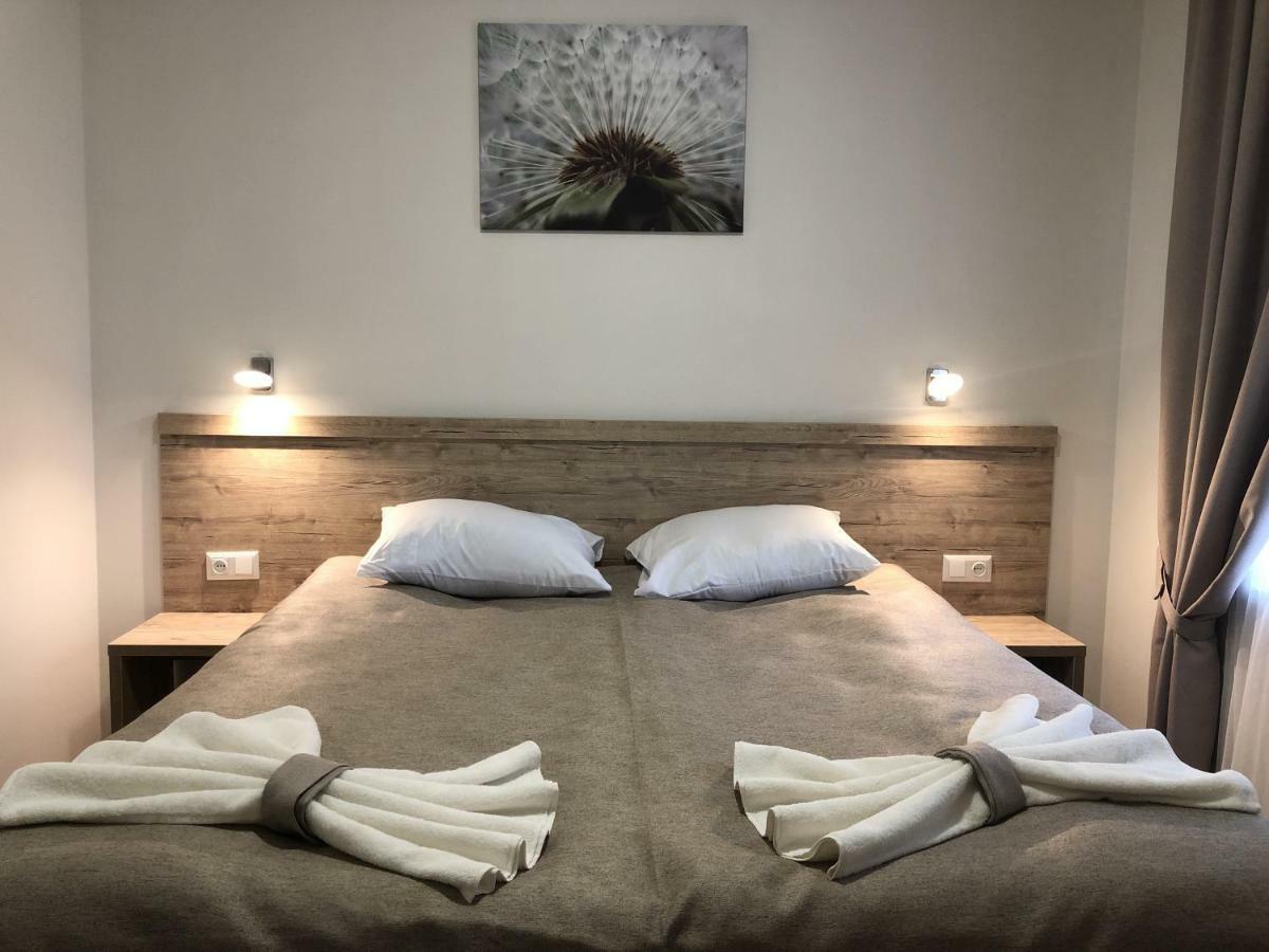 Hotel Bonus Kolomiya Ngoại thất bức ảnh