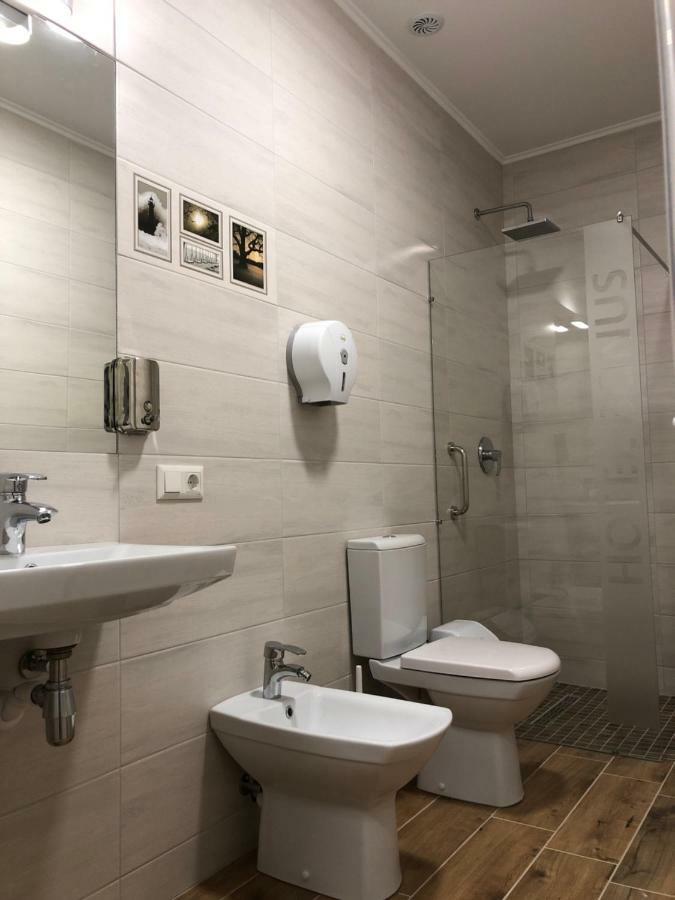 Hotel Bonus Kolomiya Ngoại thất bức ảnh